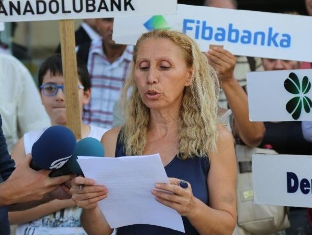 A&ccedil;lık Grevindeki D&ouml;vizzede, Bddk &Ouml;n&uuml;ndeki Eylemde Baygınlık Ge&ccedil;irdi