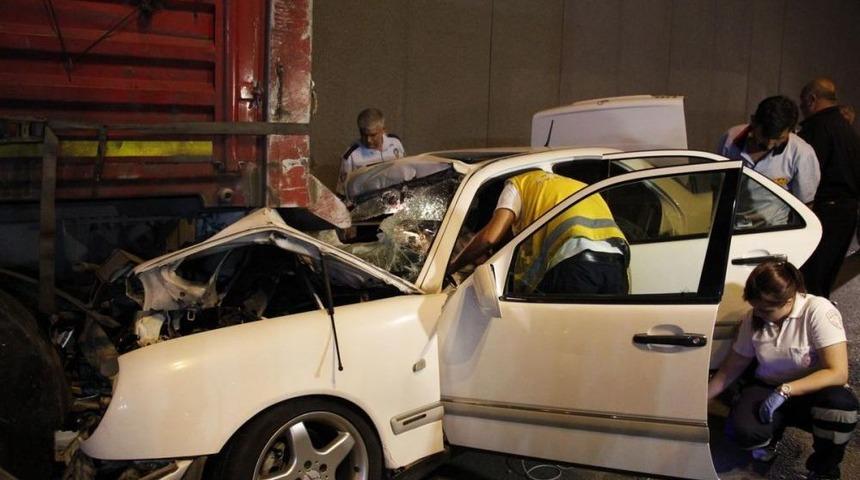 Ankara'da Trafik Kazaları: 1 &Ouml;l&uuml;, 4 Yaralı