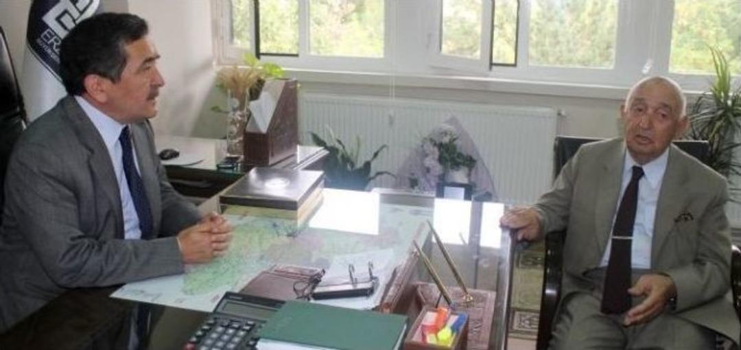 Genel Sekreter Kiremitci, Onursal &Uuml;ye Se&ccedil;ildi