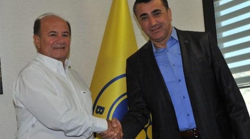 İzmir Kul&uuml;plerinden Buca&rsquo;da Stad Zirvesi