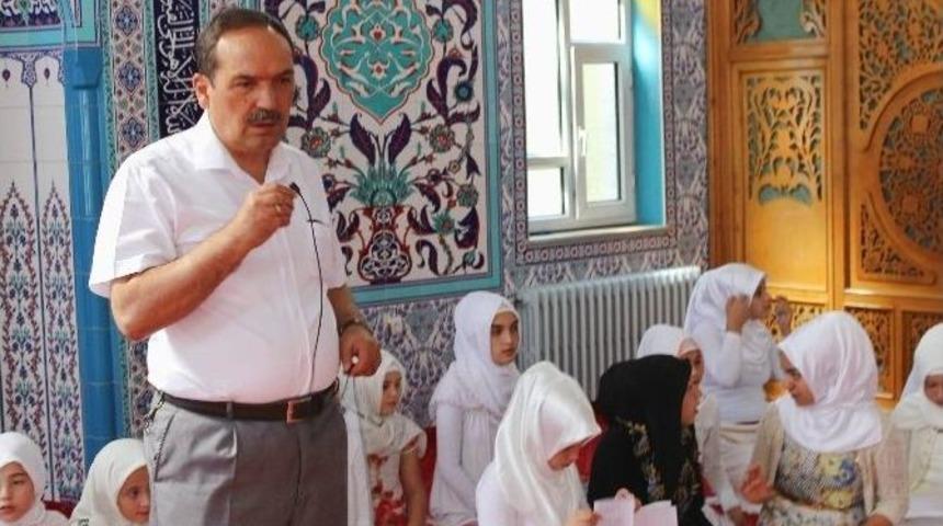 Fatih Kız Kur&rsquo;an Kursu&rsquo;nda Hatim Heyecanı