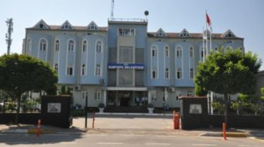 Kartepe Belediye Hizmet Binasının Cephesi Yenilendi