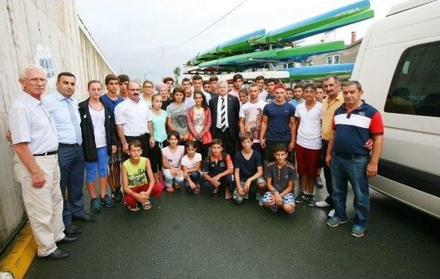 Durgunsu Kanocuları Madalya İçin Sakarya’ya Gittiler