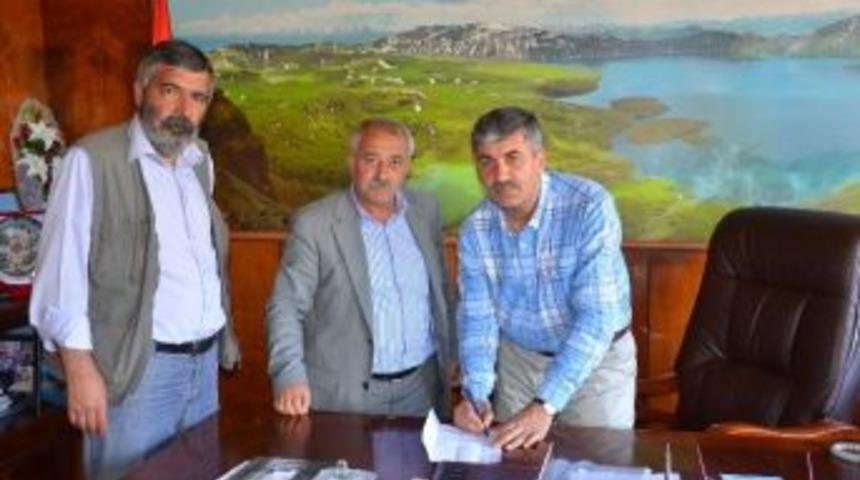 Bitlisliler D&uuml;nyanın En Uzun Ve Kalabalık Halayını &Ccedil;ekecek