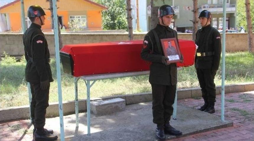 Denizde Boğulan Asker Son Yolculuğuna Uğurlandı