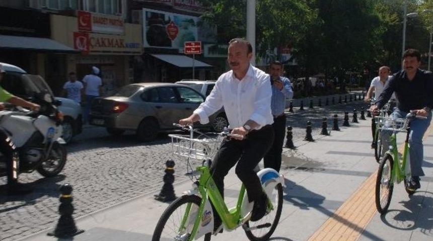 Başkan Doğan&rsquo;dan Akıllı Bisiklet Turu