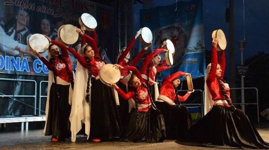 İlkadım Halk Dansları Romanya&rsquo;da Birinci Oldu