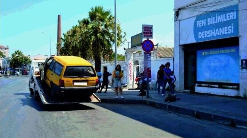 Duraklara Park Eden Ara&ccedil;lara G&ouml;z A&ccedil;tırılmıyor