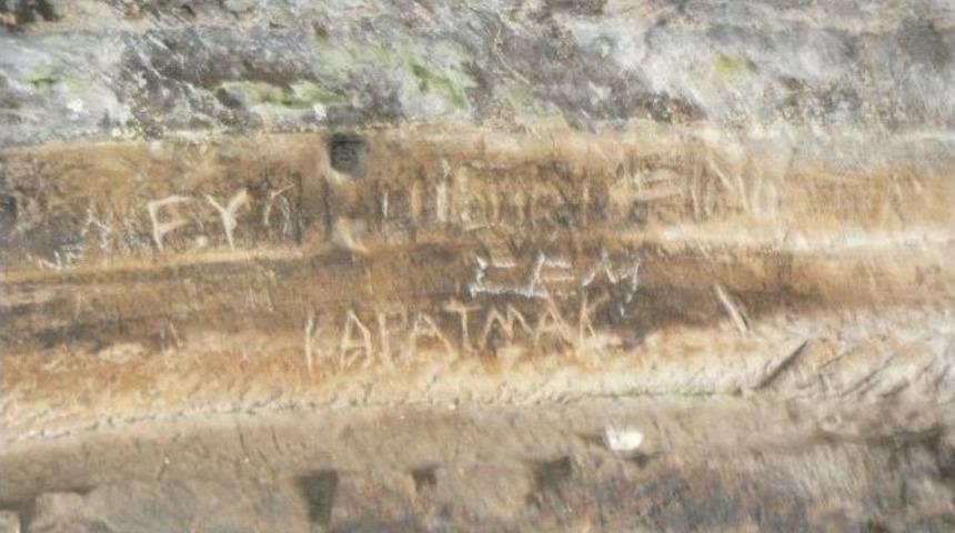 Tarihi Yarımkaya Mağarası Duvarları Yazı Tahtası