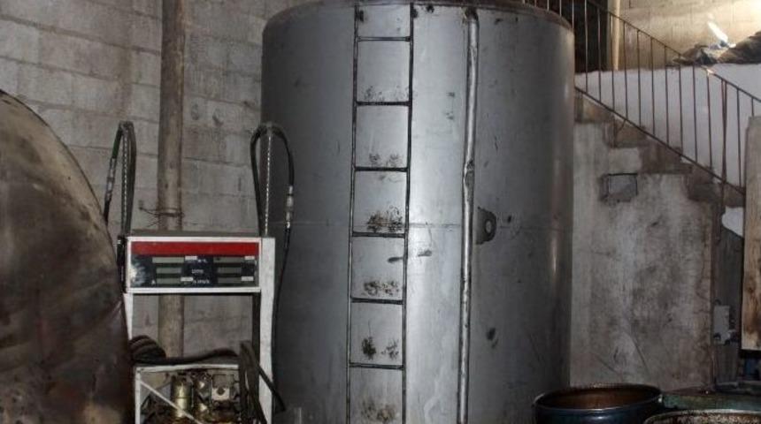 22 Bin 177 Litre G&uuml;mr&uuml;k Ka&ccedil;ağı Akaryakıt Ele Ge&ccedil;irildi