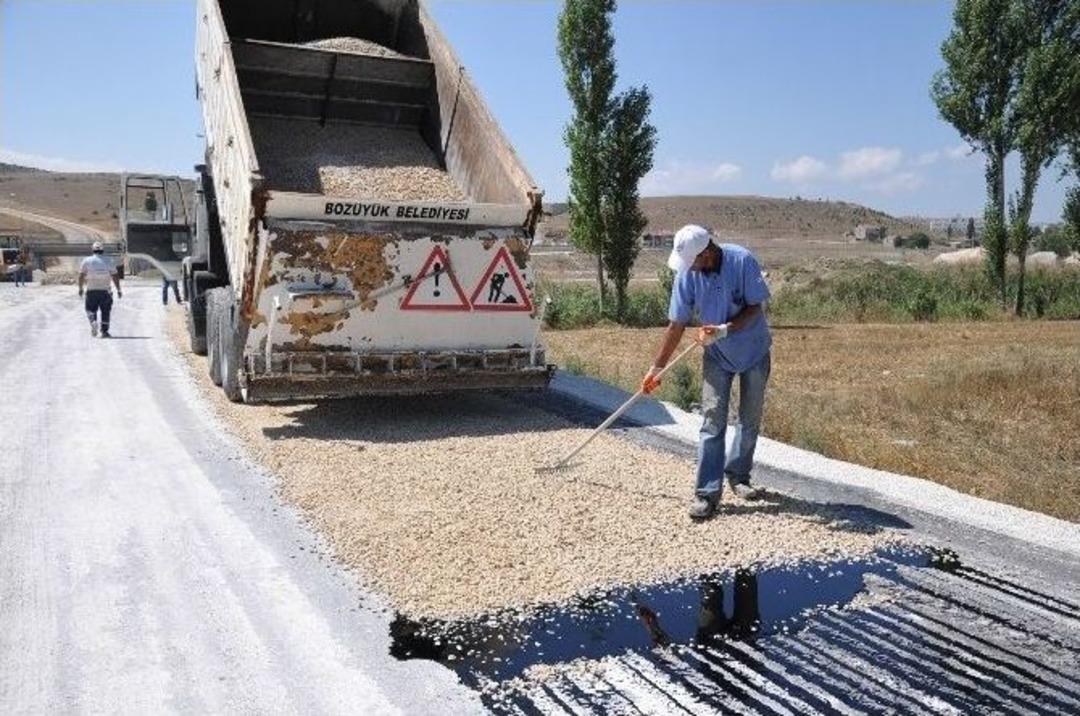 Boz&uuml;y&uuml;k Şenkal Ve Sanayi Caddelerinde Yol &Ccedil;alışması