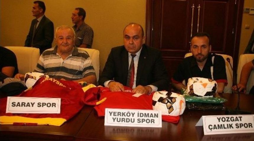 Yozgat&rsquo;ta Amat&ouml;r Spor Kul&uuml;plerine Malzeme Desteği Yapıldı