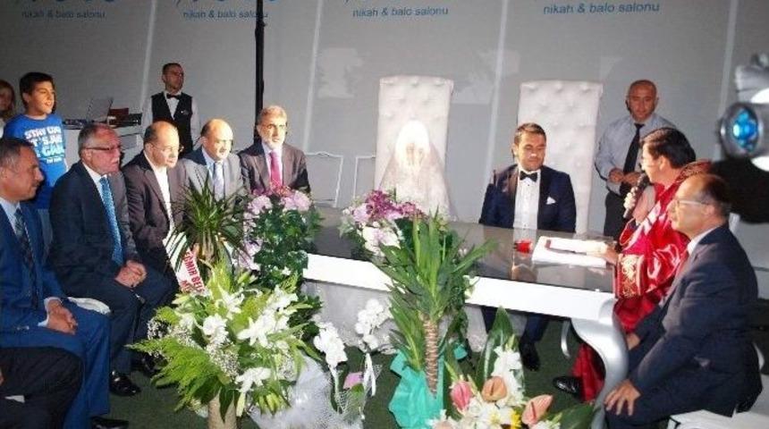 Yeni &Ccedil;eltek K&ouml;m&uuml;r İşletmeleri Genel M&uuml;d&uuml;r&uuml; Osman Coşkun&rsquo;un Mutlu G&uuml;n&uuml;