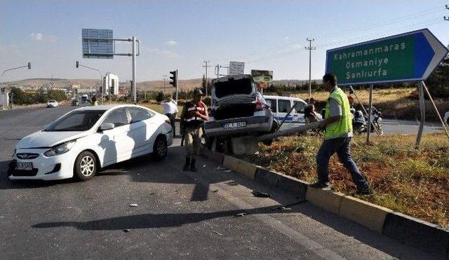 Gaziantep’te Trafik Kazası: 2 Yaralı