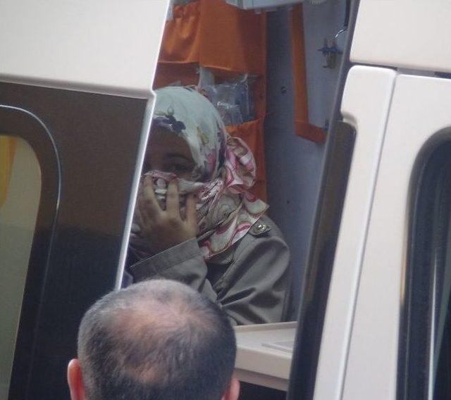 &Ouml;fkeli Koca, Dayak Attığı Eşini Ve &Ccedil;ocuklarını Eve Kilitledi 3