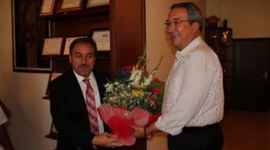 T&uuml;rkiye Diyanet Vakfı Nevşehir Şube Y&ouml;neticileri &Uuml;nver&rsquo;i Ziyaret Etti