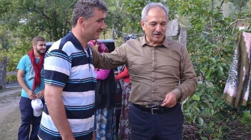 Eski Milletvekili Erbay&rsquo;dan &Ccedil;i&ccedil;ek Ailesine Taziye Ziyareti