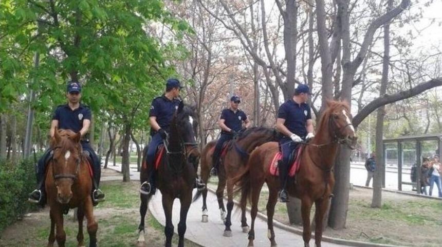 Atlı Polis Birliği Erzurum&rsquo;a Veda Ediyor