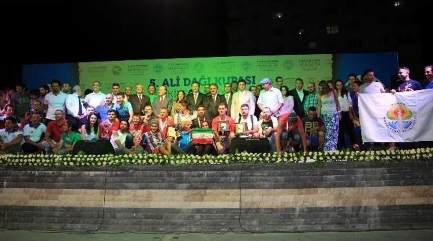Ali Dağı Yama&ccedil; Paraş&uuml;t&uuml; Şampiyonasında Kupa Heyeacanı