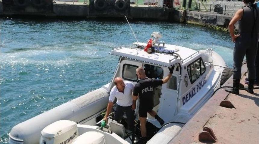 &Ouml;ld&uuml;r&uuml;len Musevi &Ccedil;iftle İlgili Denizde Su&ccedil; Aleti Bı&ccedil;ak Aranıyor