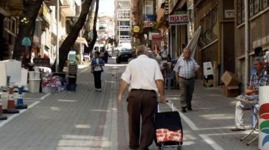 Pazarcılar Yerlerini Beğenmedi