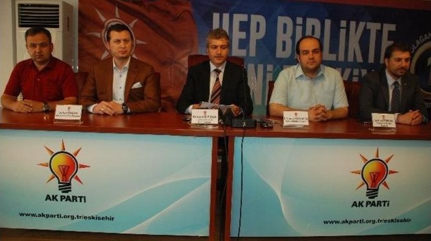 Ak Parti&rsquo;den G&uuml;ndem Değerlendirme Toplantısı