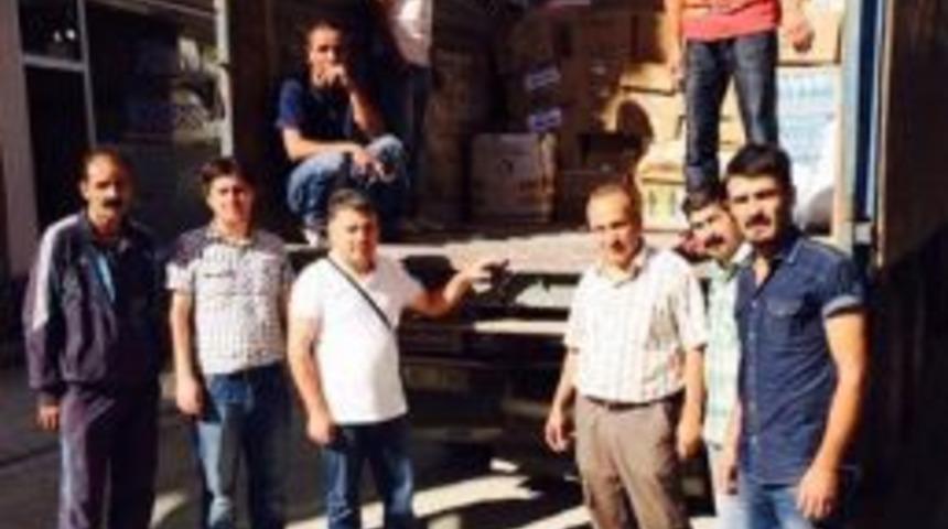 Kesk Rojava&rsquo;ya Kamyonlar Dolusu Gıda G&ouml;nderdi