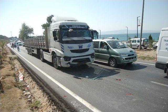 Zincirleme Kaza Trafiği Felç Etti