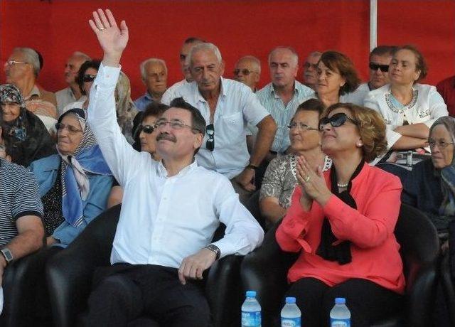 Ankara Büyükşehir Belediyesi Sosyal Tesisleri Akçakoca’da Törenle Açıldı