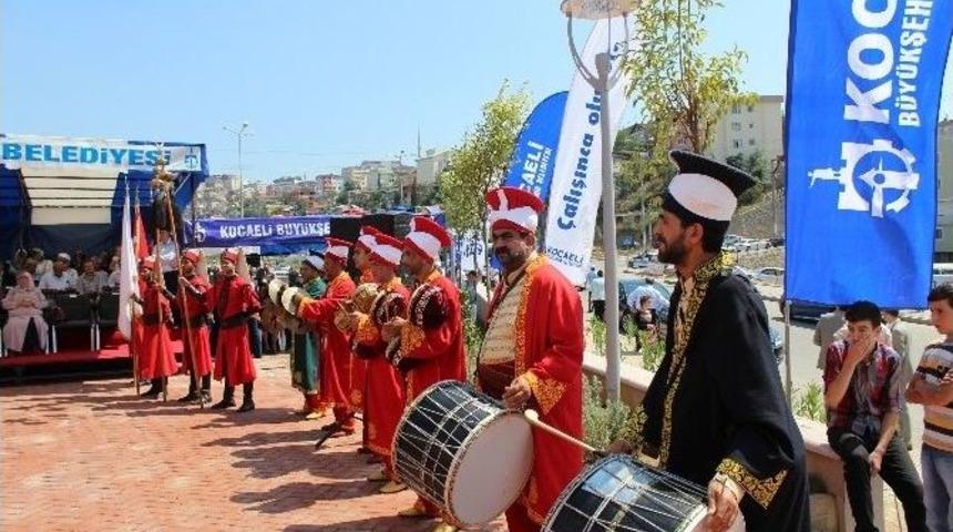 Bakan Işık K&uuml;lt&uuml;r Merkezi Tanıtımına Katıldı