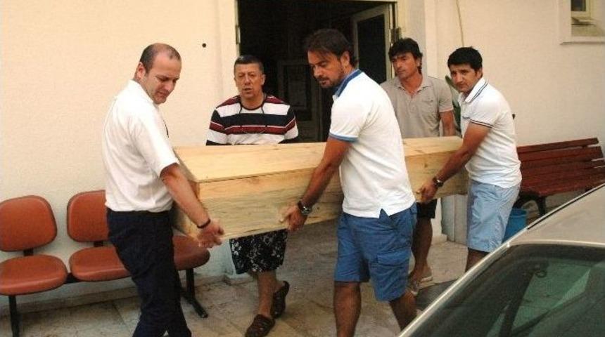 Lunaparktaki Kazada &Ouml;len &Ccedil;ocuğun Cenazesi İstanbul&rsquo;a G&ouml;nderildi