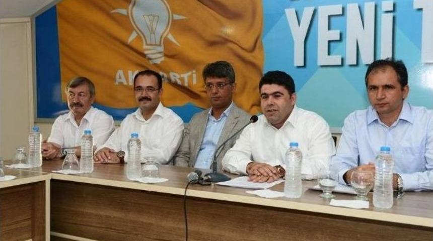 Uşak Ak Parti, Olağan&uuml;st&uuml; Kurultayı Değerlendirdi