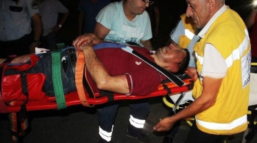 Evinde Yakaladığı Karısı Ve Dostuna Kursun Yağdırdı