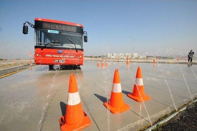 2 Bin 600 Şoför Eğitimden Geçti