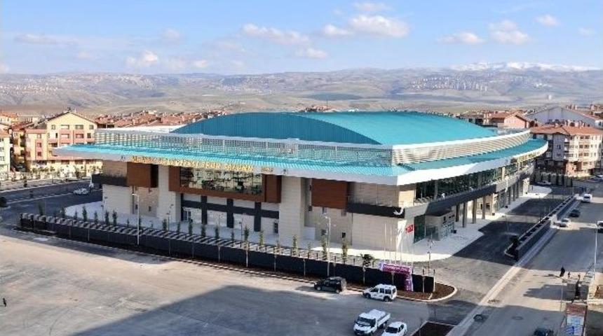 Spor Salonları Yaz Kurslarına Ev Sahipliği Yapıyor