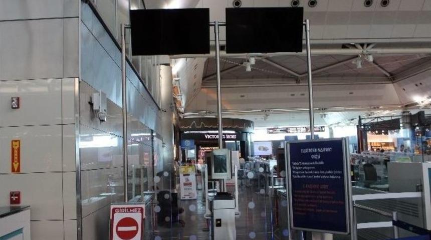 Havalimanına Parmak İzli Ge&ccedil;iş Sistemi Geldi