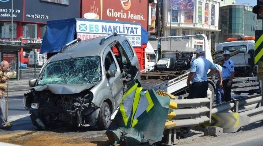 S&uuml;r&uuml;c&uuml;n&uuml;n Kararsızlığı Kazaya Neden Oldu: 6 Yaralı