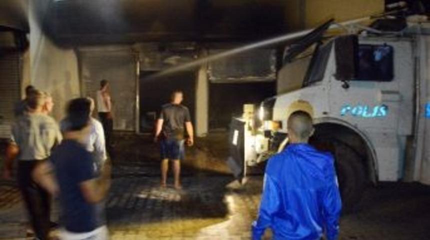 Depoda &Ccedil;ıkan Yangını Toma S&ouml;nd&uuml;rd&uuml;