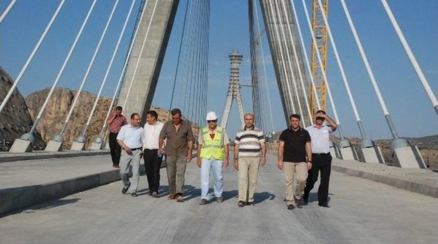 Vali Demirtaş, Nissibi K&ouml;pr&uuml;s&uuml;nde İncelemelerde Bulundu