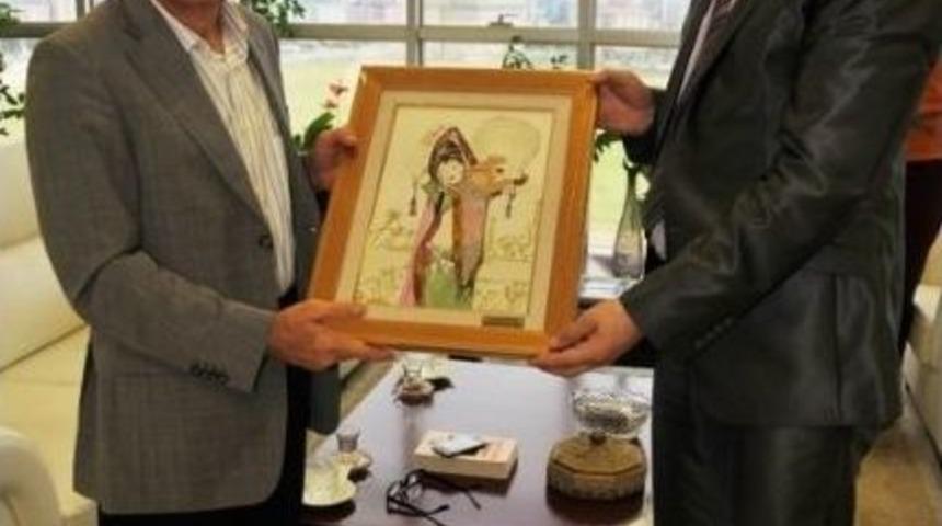 Novi Pazar &Uuml;niversitesi Rekt&ouml;r&uuml; Om&uuml;&rsquo;y&uuml; Ziyaret Etti