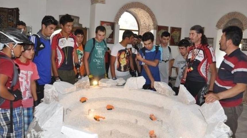 Bisiklet&ccedil;iler Seyitgazi&rsquo;de