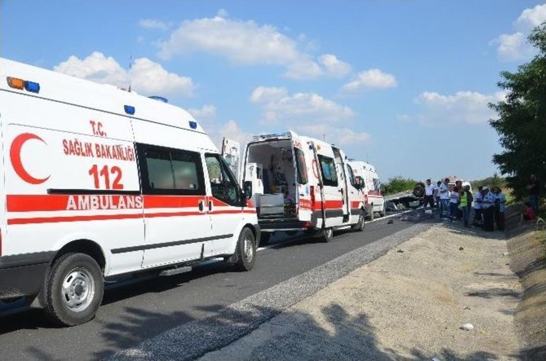 Tekirdağ&rsquo;da Feci Kaza: 3 &Ouml;l&uuml;