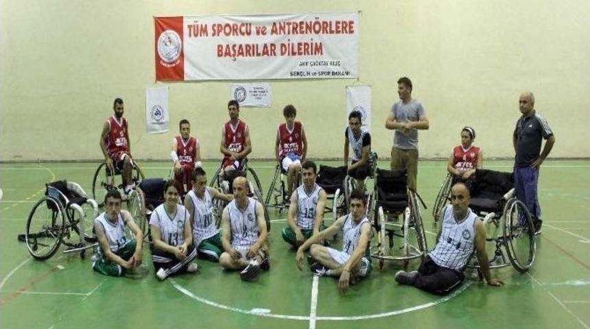 &Ccedil;abes Y&ouml;netimi Topluca İstifa Etti