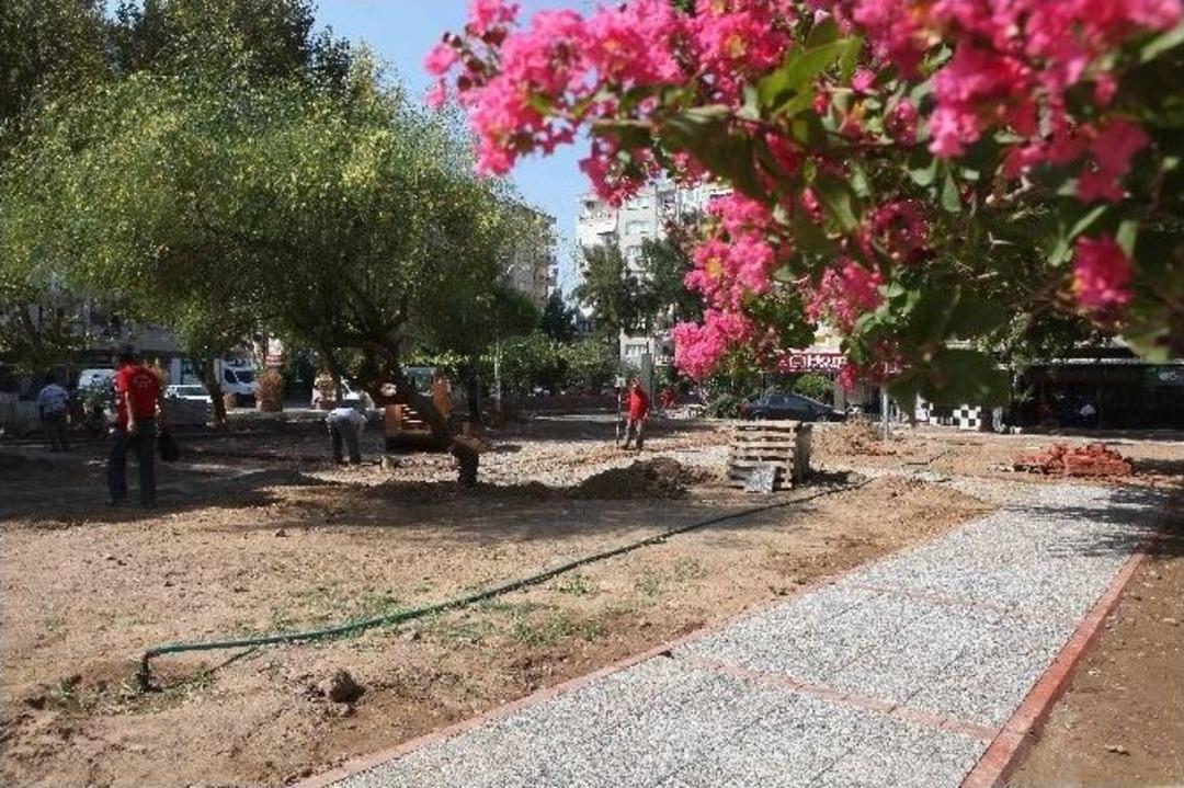 Bayraklı&rsquo;ya Bir Manzaralı Park Daha