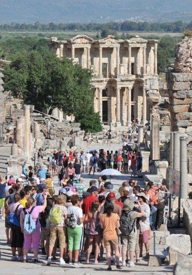 Türkiye Turizmde İstediğini Alamıyor