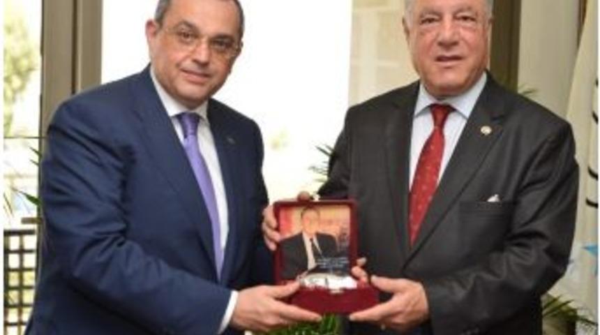 İzmir B&uuml;y&uuml;kşehir&rsquo;e "gardaş" Ziyareti