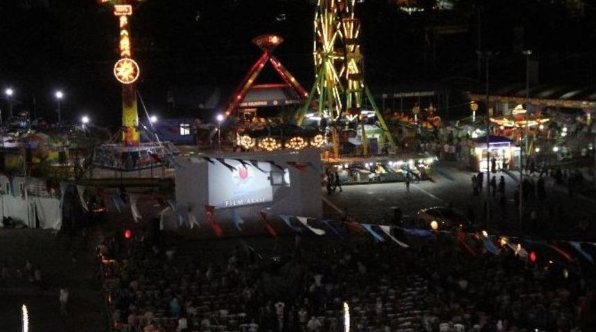 Kağıthanelilerin A&ccedil;ık Hava Sinema Keyfi Sona Erdi