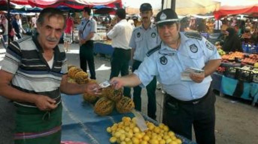 İzmit Pazarlarında Temizlik Seferberliği