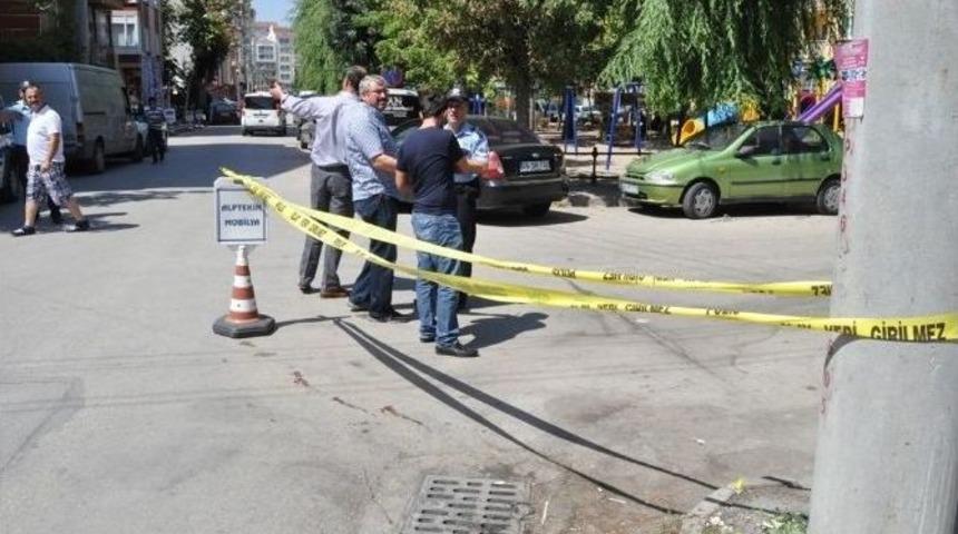 Eskişehir&rsquo;de Silahlı Kavga: 1 Yaralı