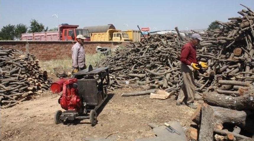 Doğalgaz Kullanımı Odun K&ouml;m&uuml;r Satışını Vurdu